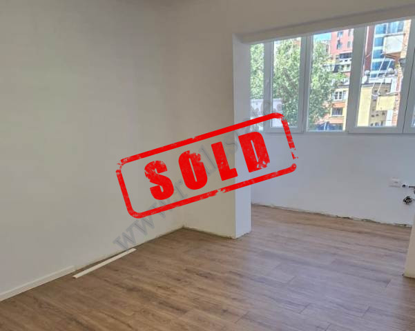 
Two bedroom apartment for sale in Kavaja street at&nbsp;21 Dhjetori area in Tirana.
Located on th